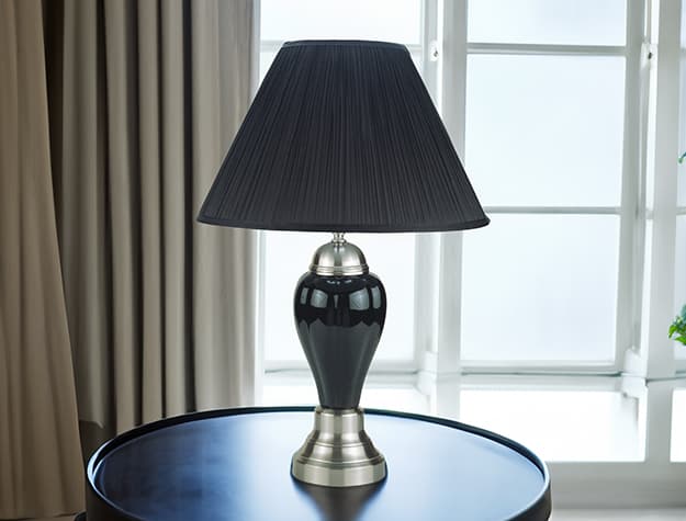 The Porcelain Lamp Black collection