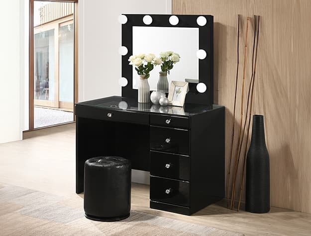 The MORGAN / LUXO Vanity Black collection